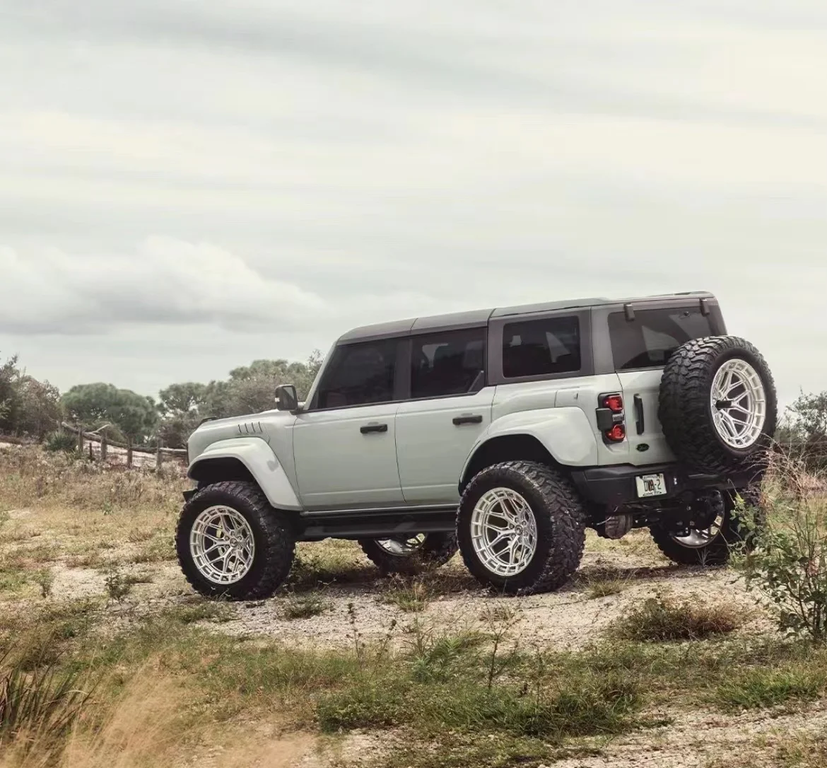 XINLAI Custom Deep Concave Forged Wheels Passenger Car Wheels 5X120 5X114.3 5X112 18 19 20 21 22 Alloy Wheel for Benz - Image 4