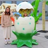 Œuf de dinosaure à éclore