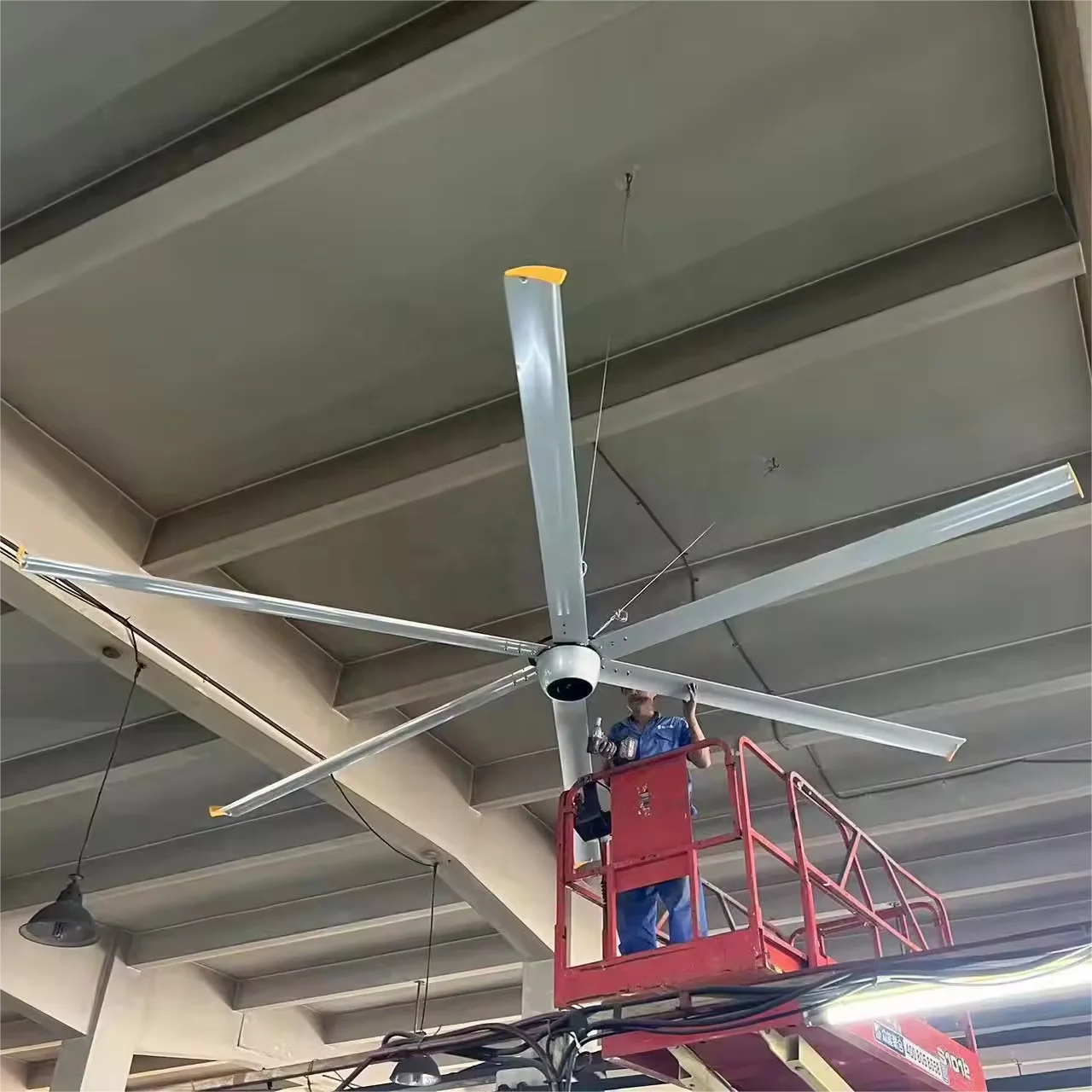 24ft Big HVLS Fan Industrial Ceiling Fan Energy Saving Ceiling Fan  with PMSM Motor