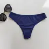 Bleu foncé