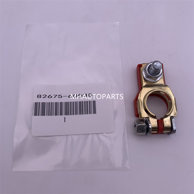 Auto Parts Battery Positive Terminal 82675-60030 for Land Cruiser