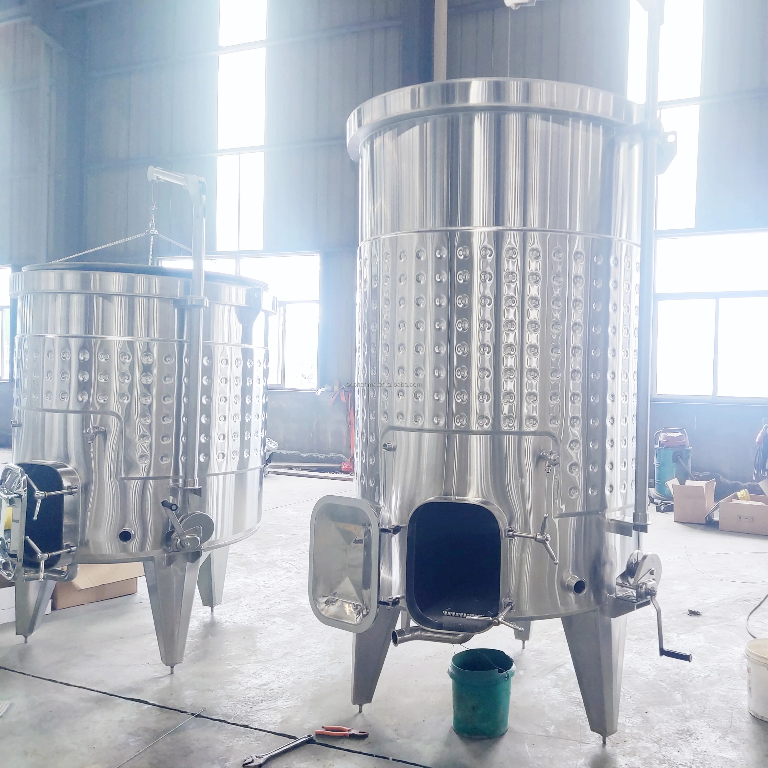 High Quality 2000L Open Top Fermenting Vessels Tank 20HL Variable Capacity tank with Floating sealed Lid
