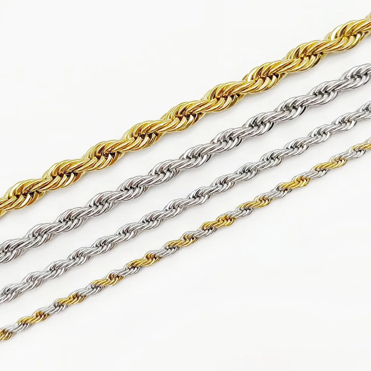 Jonayuov Titanium Steel Gold Plated Collarbone Necklace