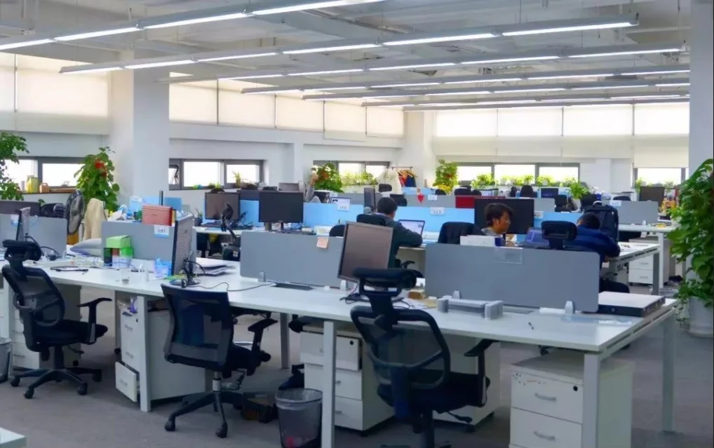 Xiamen Hengshi Trading Co., Ltd. 1