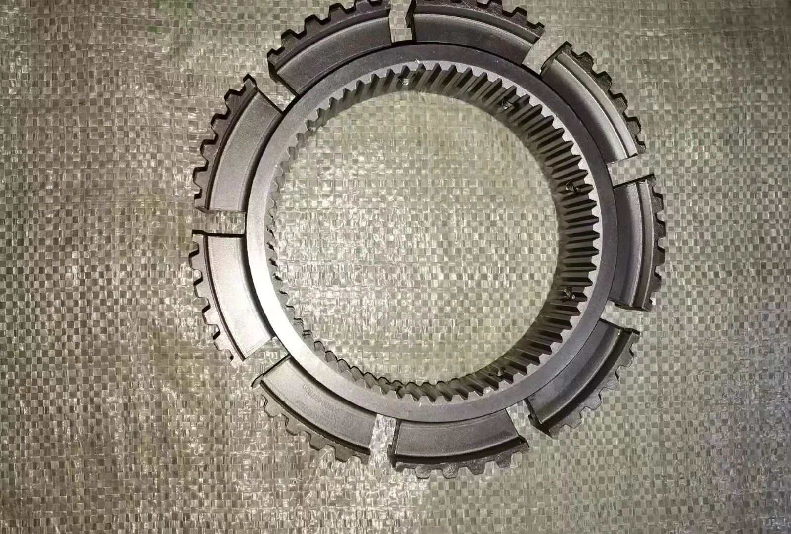 Sinotruk HOWO Transmission - Low Grade Cone Hub Assembly