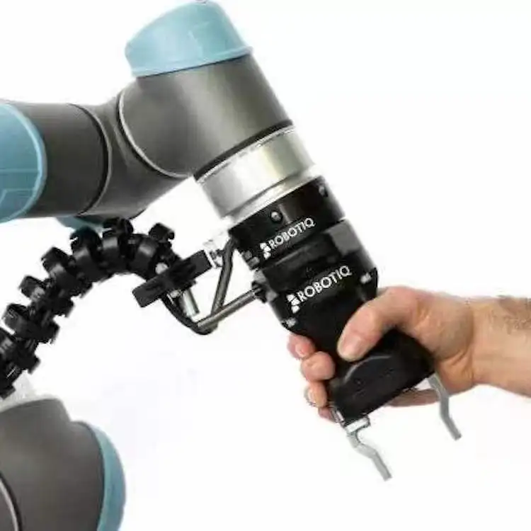 Low Cost Collaborative Robot Arm Small UR3 Robot As Fast Responding Welding Robot with Positioning Cobot 6 Axis