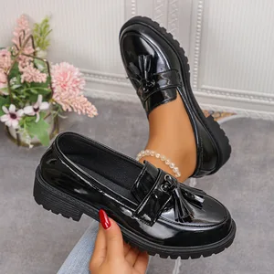 New Large-sized British-style Thick-soled Small Leather Shoe Paired with Fringed Women's Shoes