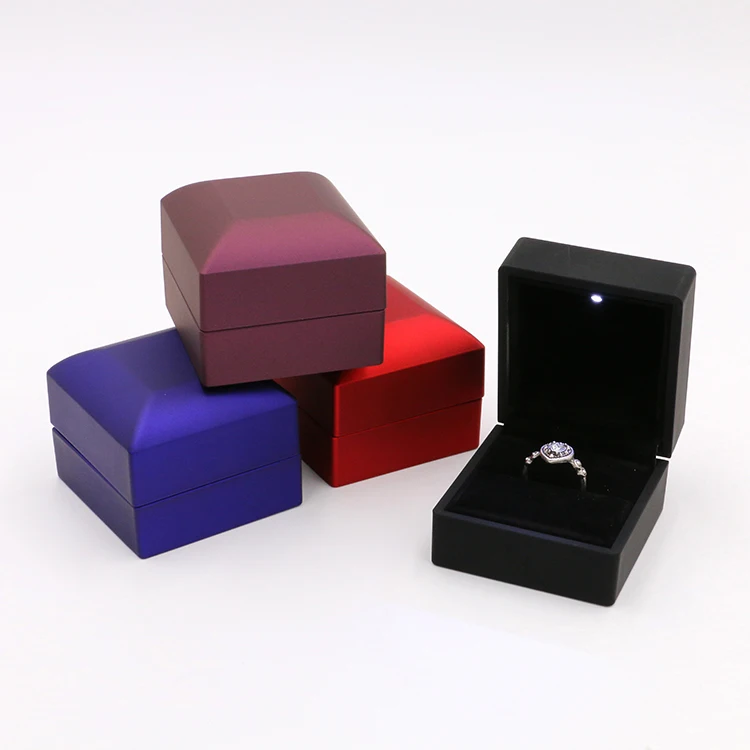 Wholesale Luxury Packaging Wedding Ring Led Jewelry Box For Ring Jewellery Packaging Led Light Jewelry Box