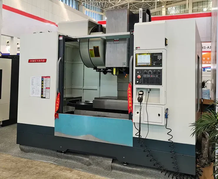 NEW Gantry Cnc Milling Machine VMC1370 3 Axis Cnc Milling Machine Cnc Vertical Machining Center