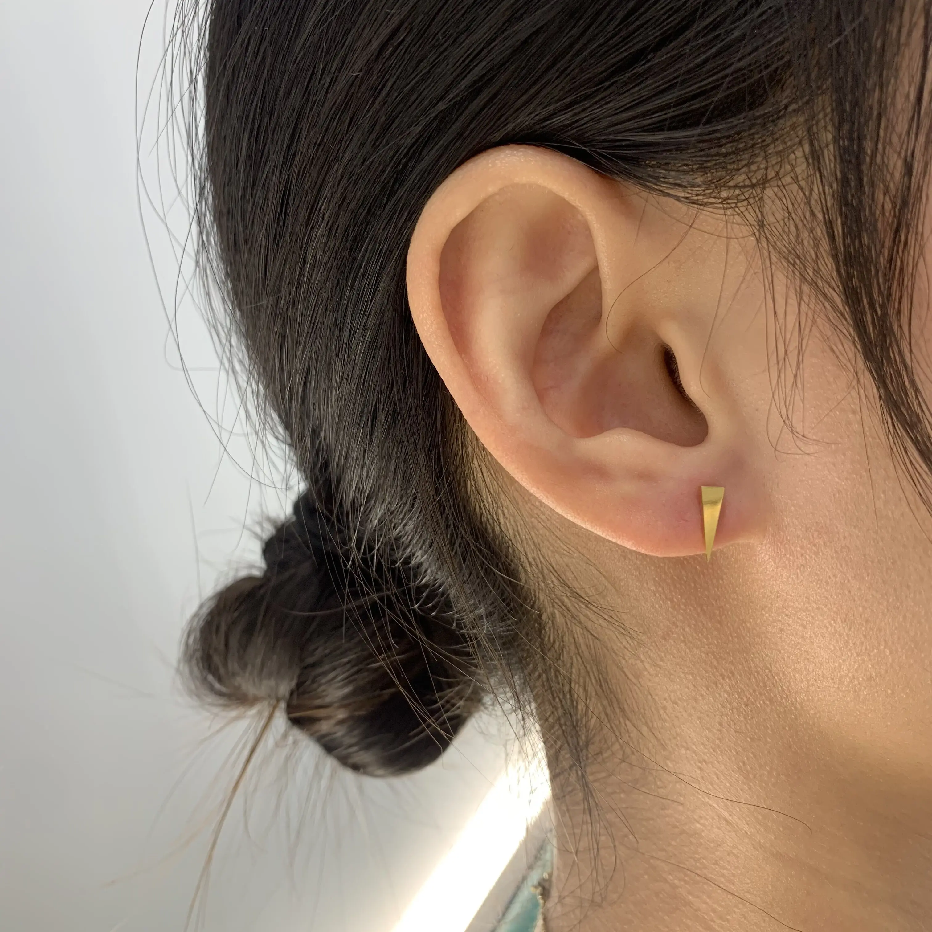 Trendy Inverted Triangle Fine Stud Earrings Small Hypoallergenic  316L 18K Gold Plated Stainless Steel Earrings for Women