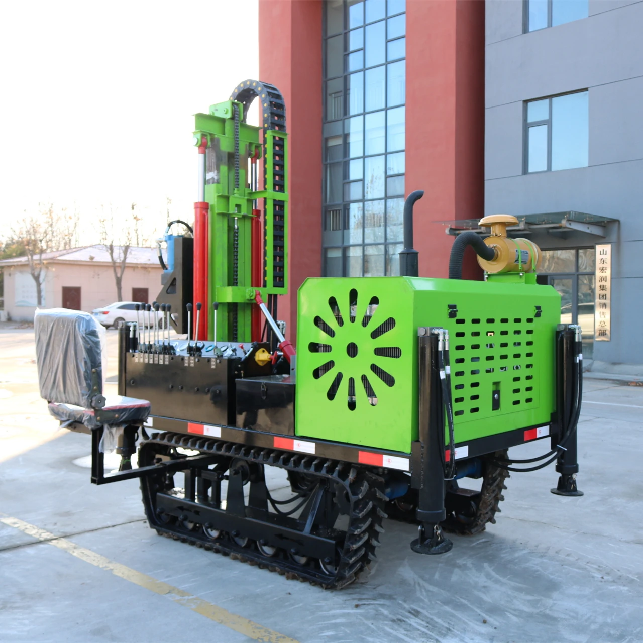 Portable Small 200 Meters Deep Drinking Water Well Supply Drilling Rig  Machine Equipment