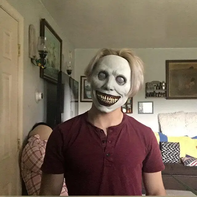 新しいハロウィンホラーマスク COS エクソシスト スマイル ホワイト