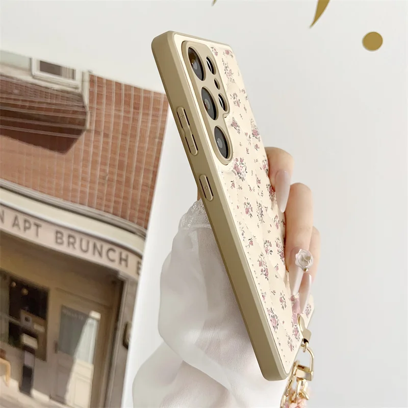 Women Design With Phone Chain Artificial Leather CellPhone Cases for Samsung S25 S23Plus S24Ultra Flower Pattern Antifall Cover