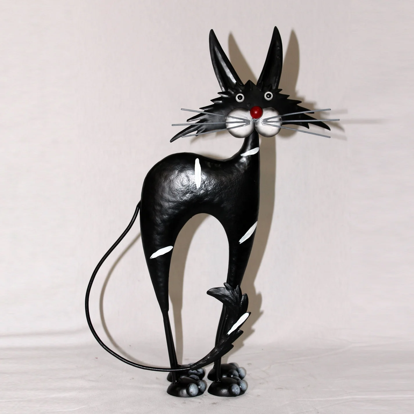 Cartoon-style Metal Cat red nose extravagant act UD36268