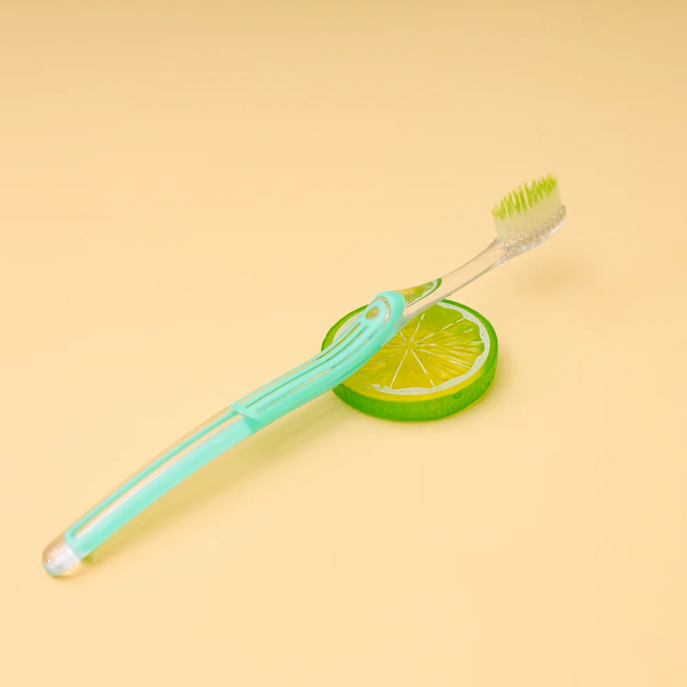 OEM Customized Ultra Soft PETG Handle Toothbrush with Blister Card Packaging Adult Color-Tipped Tapered Bristles for Home Use