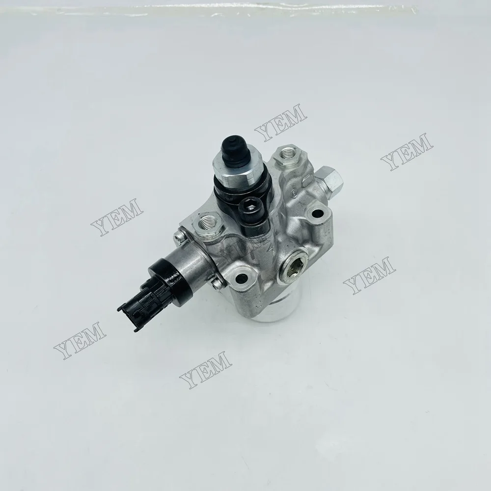 0445020166 Fuel Pump Head for Kubota V2403 Industrial Engine Parts 4