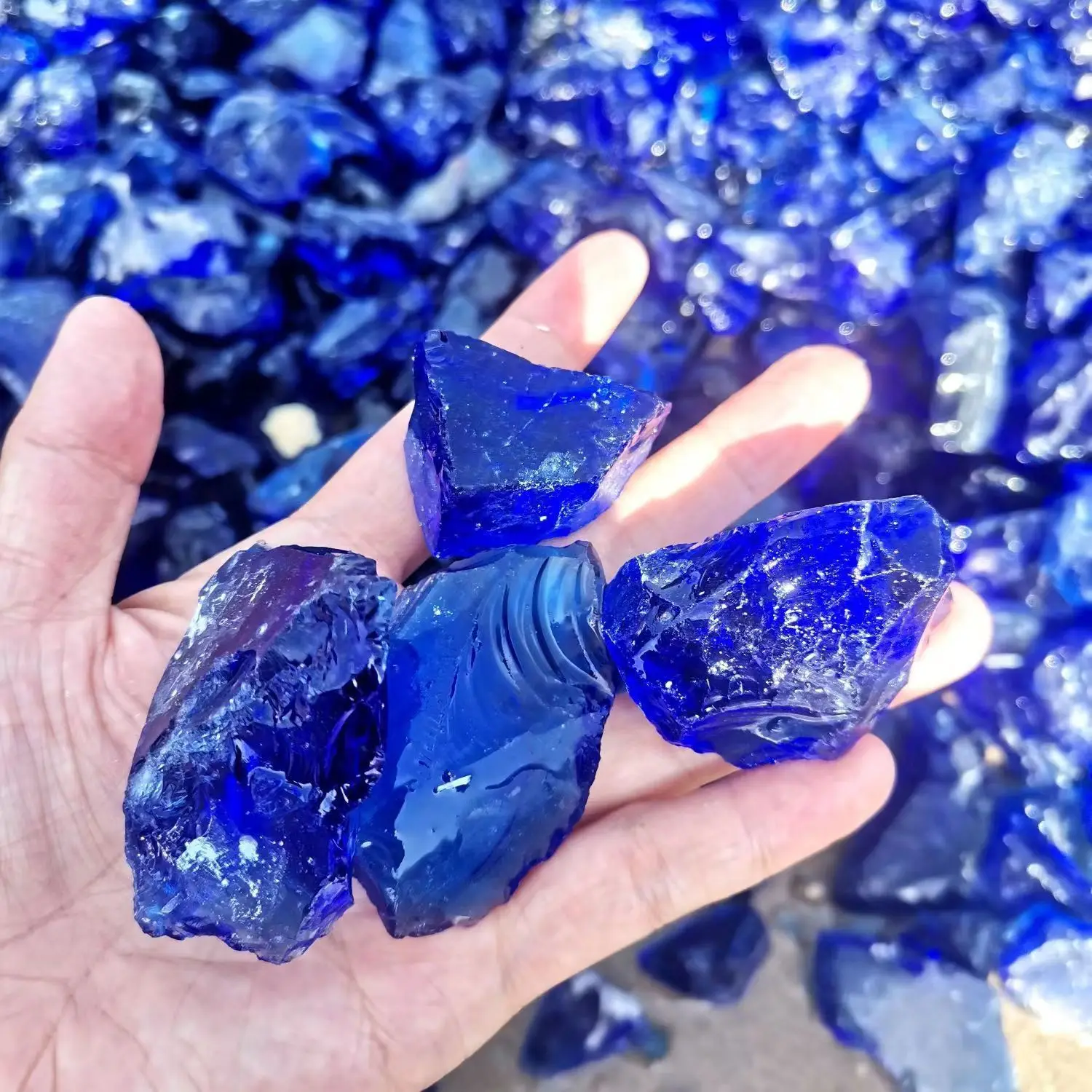 Ocean Blue Landscape Building Colored Glass Chunk Rocks Stone Factory Customized for Decoration Solid Structure for Sale