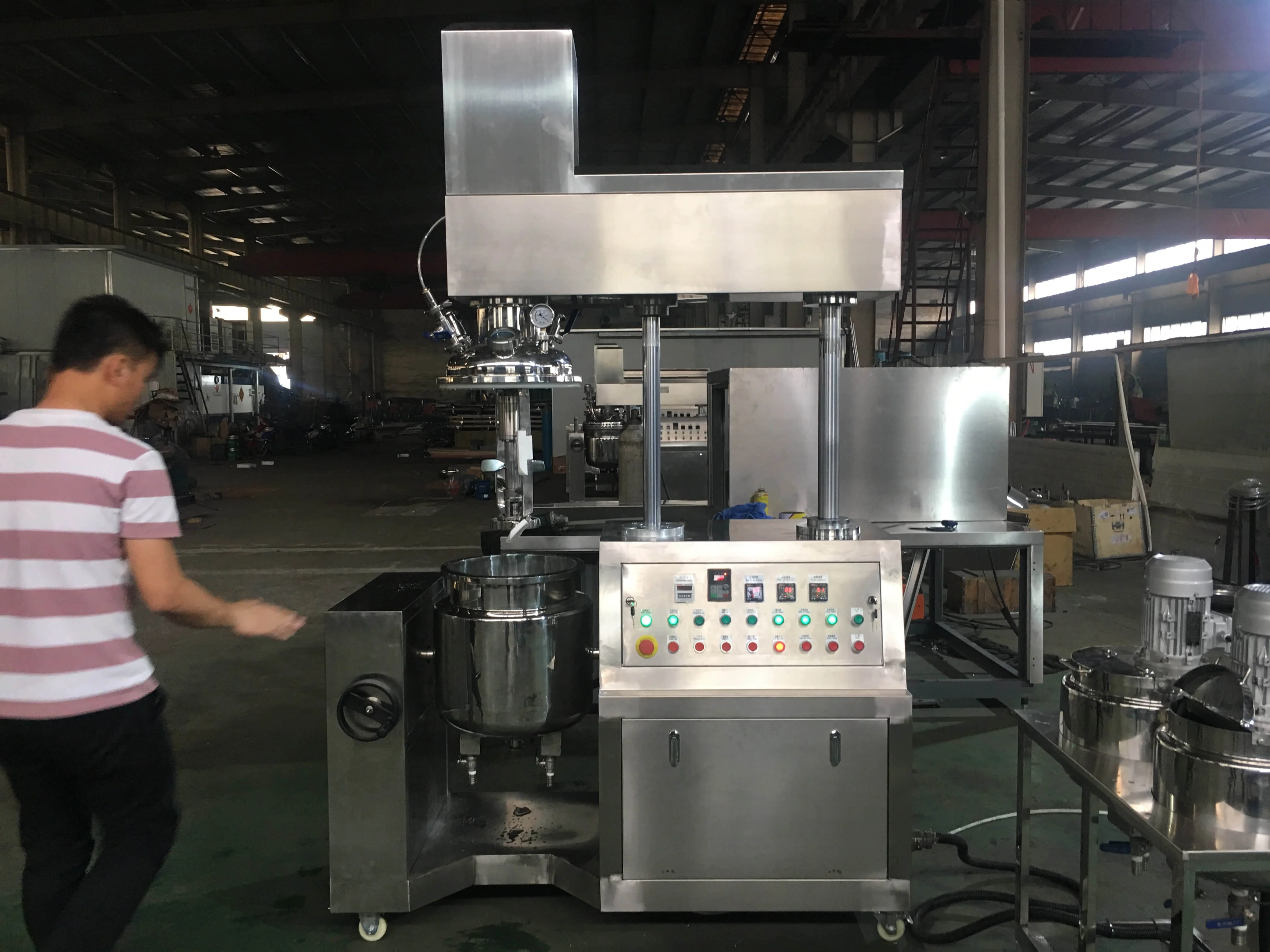 Mixing Liquid Heating Agitator Homogenizing Mixer Cosmetic Equipment Chemical Cream Making Machine