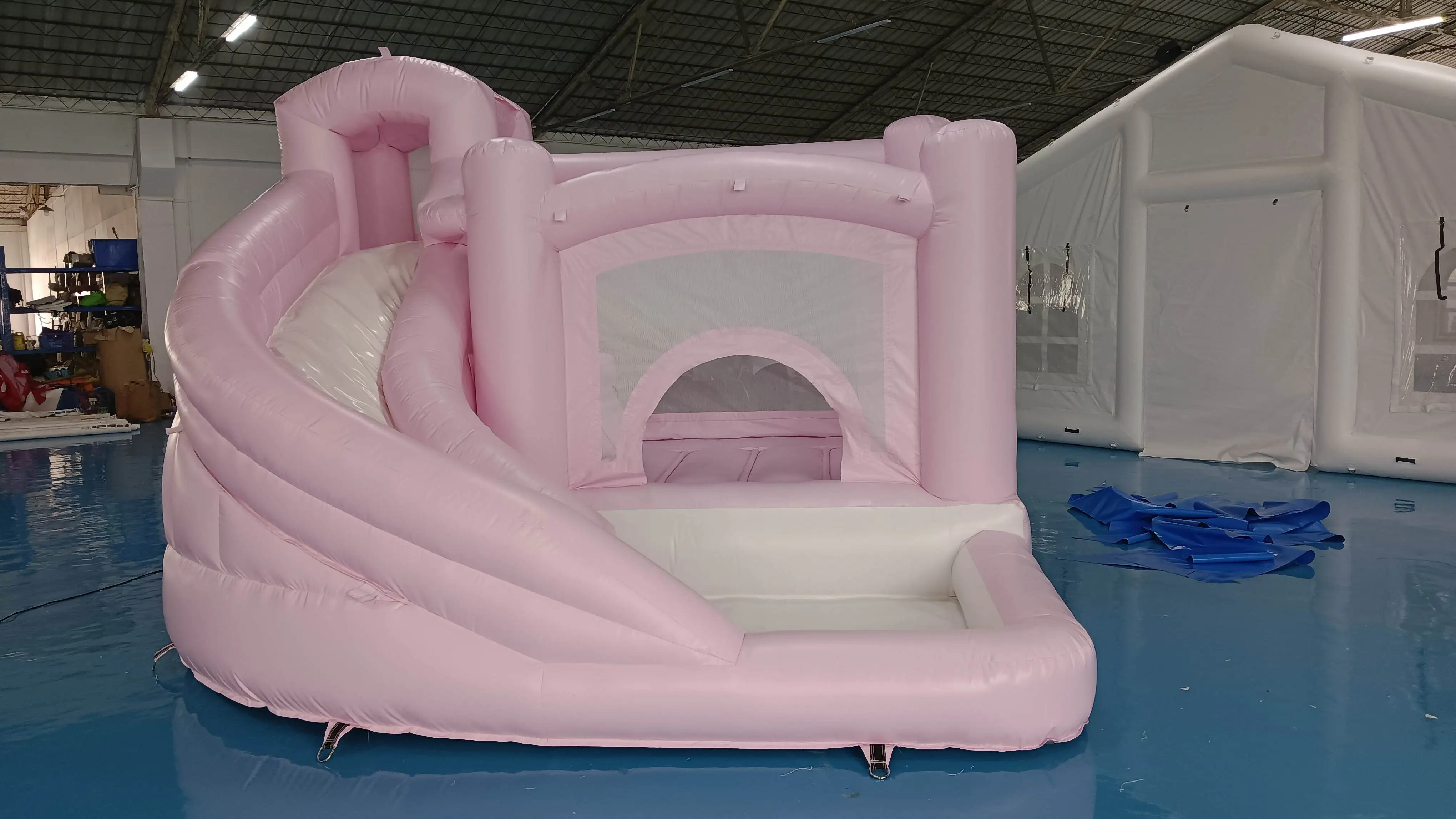 Custom size Commercial combo white bounce house with slide and bouncy castles inflatable bouncer amusement equipment