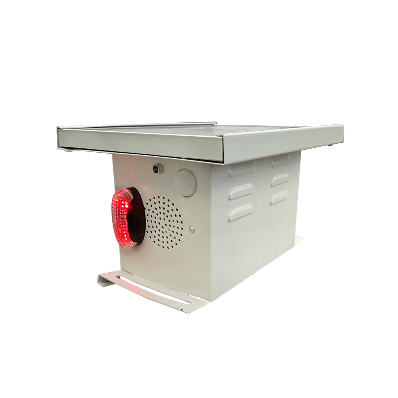 Activate the Flash Light and Sound Waves Bird Repeller Ultrasonic Solar with Radar Motion Sensor