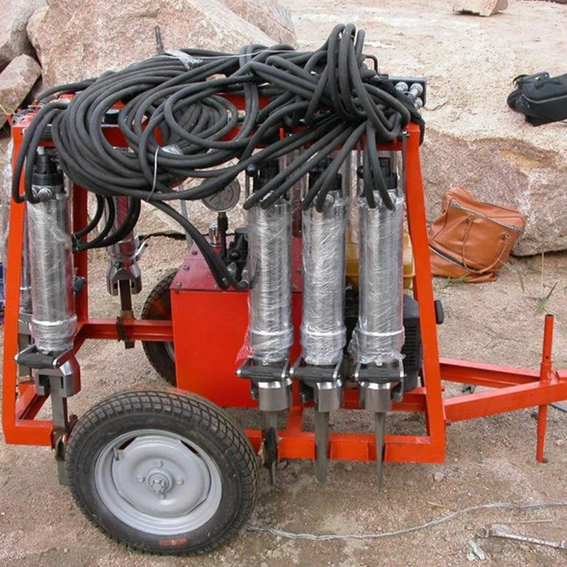 Hydraulic rock splitter, 70-ton excavator-mounted