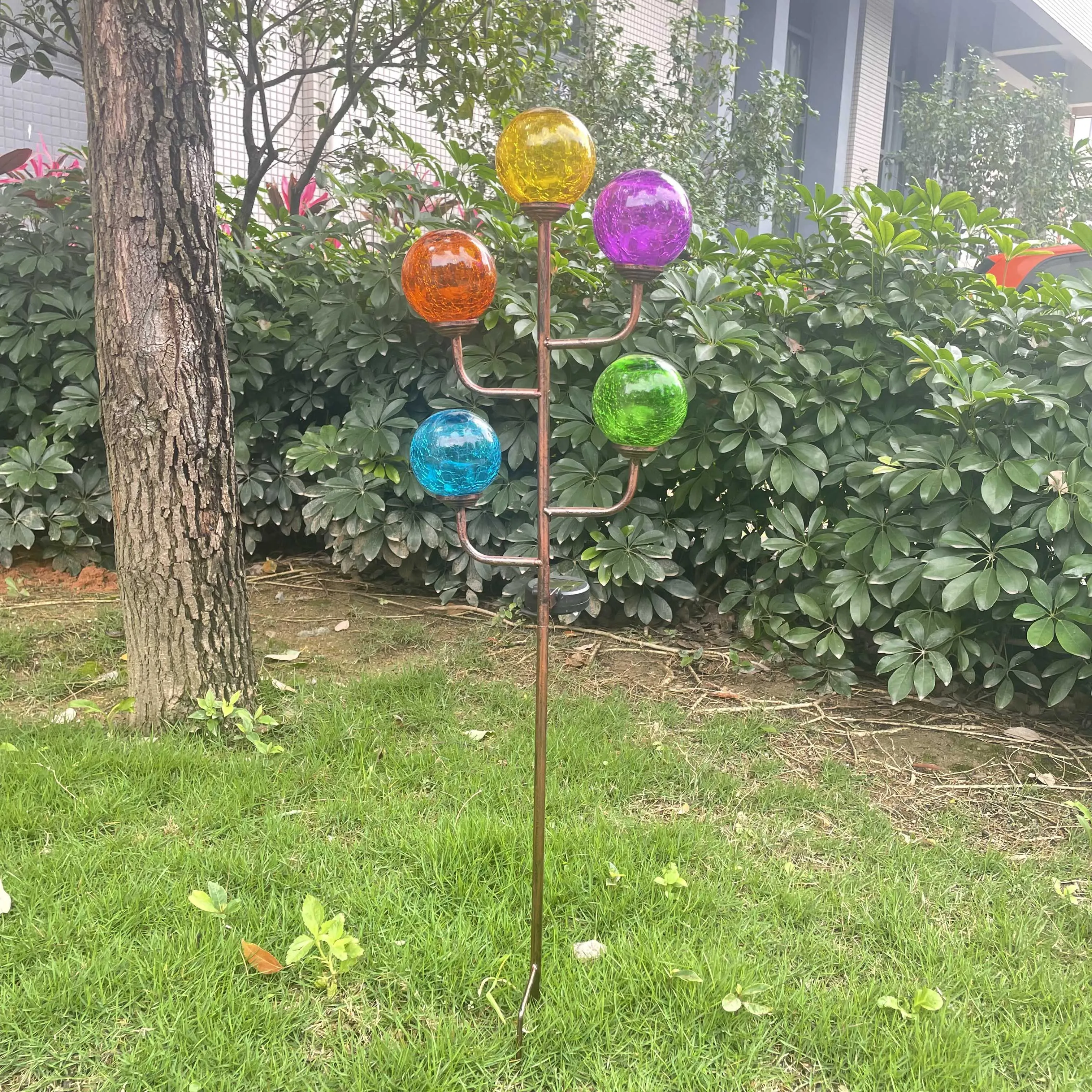 Waterproof Metal Colored 5-Light Cracked Crystal Glass Ball Solar Garden Stakes