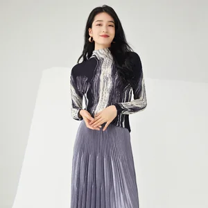 Women's High Quality Causal Long-Sleeve T-Shirt Personalized Printed Pleated Stretch Top One Size Fashionable Personalized Style