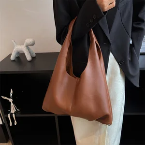 A-21 Women's Large Capacity Retro Simple Design Zip Tote Bag New Fashionable Soft Leather and Polyester Underarm Students