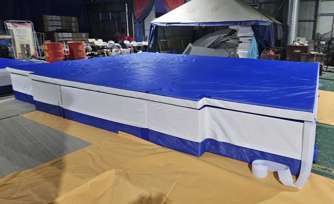 School Athletics Competition High Jump Mat Shock-Absorbing Safety Landing Mat for Long-Term Use