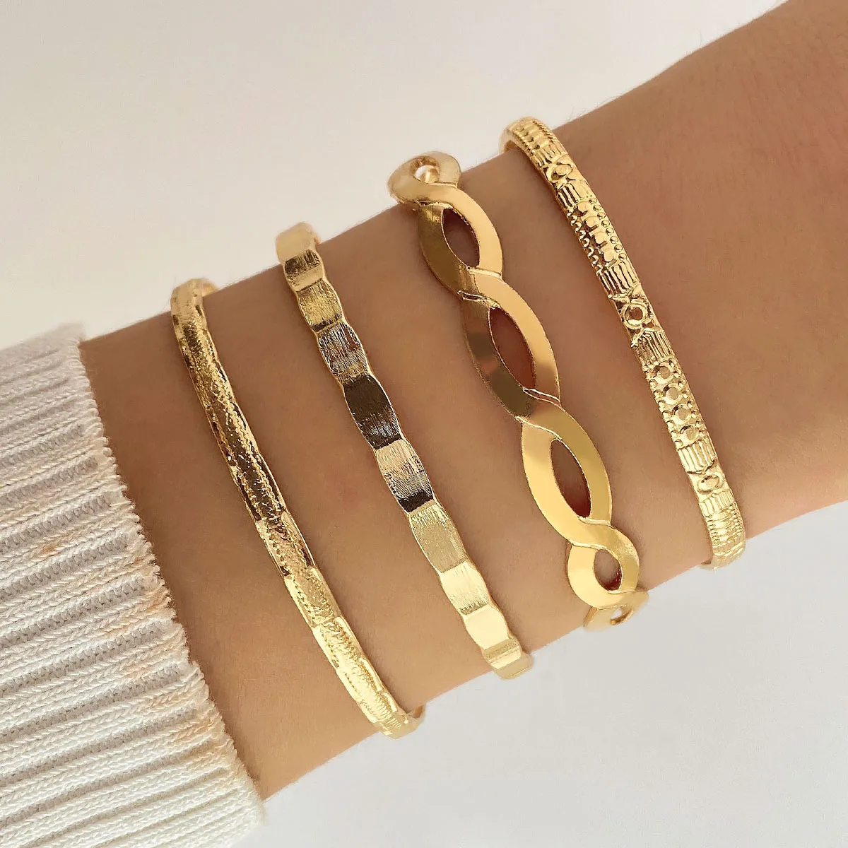 6pcs/set Punk Gold Metal Geometric Round Heart Star Bangle