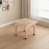 Escritorio de madera rosa