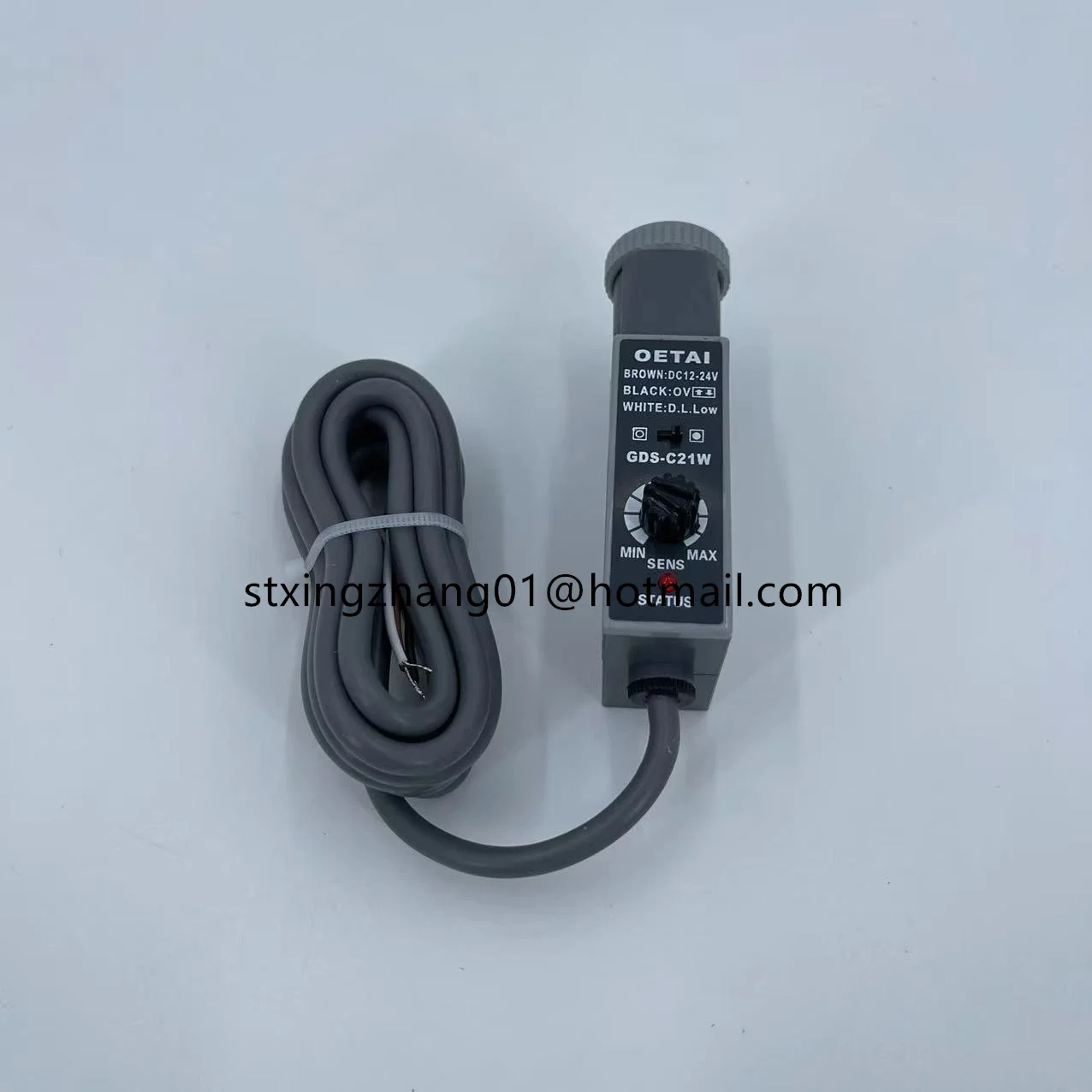 OETAI Photoelectric Switch Sensor GDS-3011W - Reliable Detection