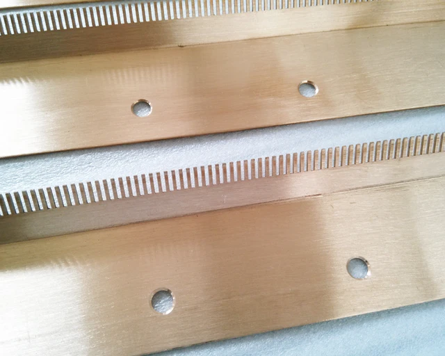 New ODM OEM Original Factory Brass Corrosion-Proof Instant Noodle Scraper Comb for Cooked Noodle Making Machine 6