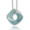 jade pendant D478