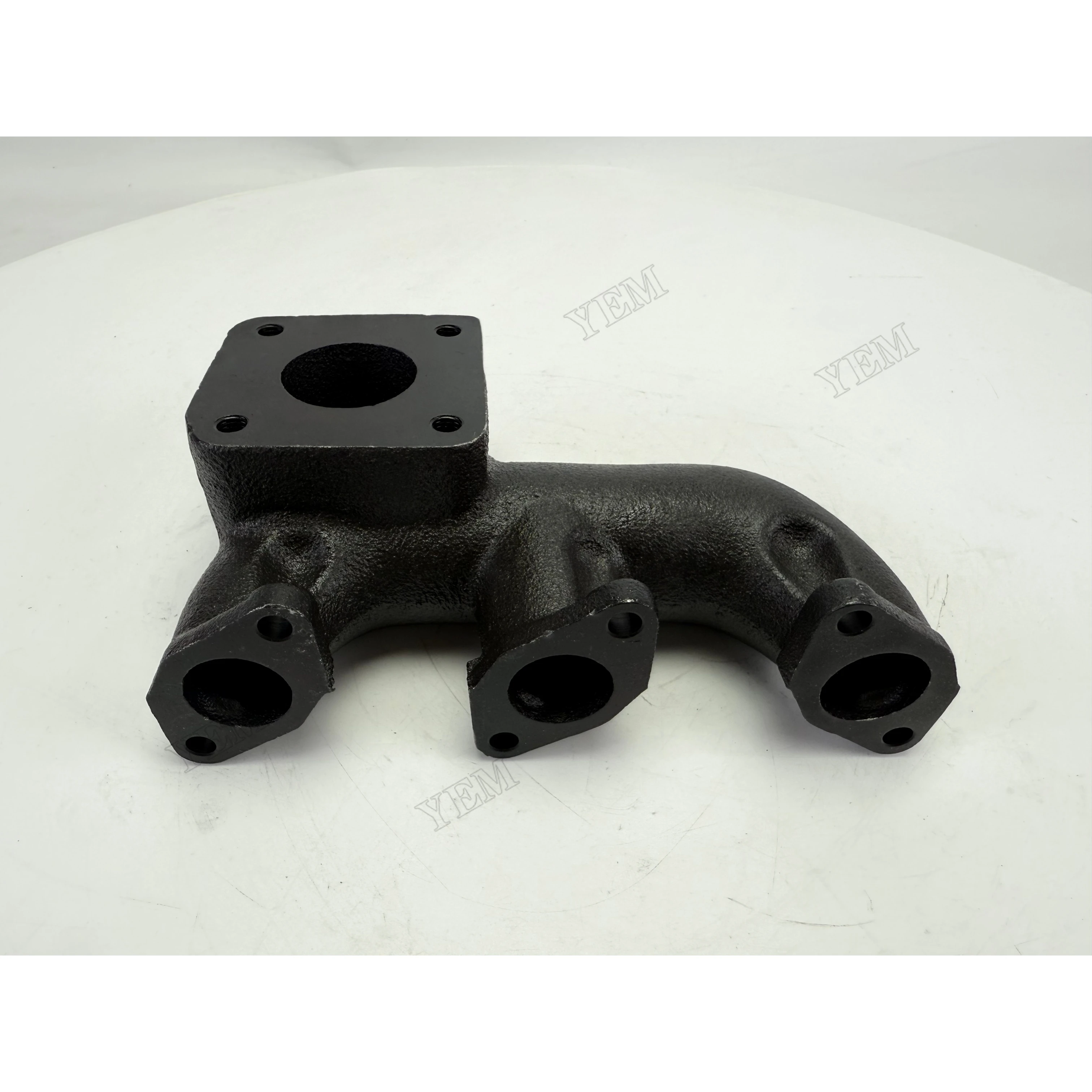 16864-12310 Exhaust Manifold for Kubota Engine D722 High Performance Engine Parts 2