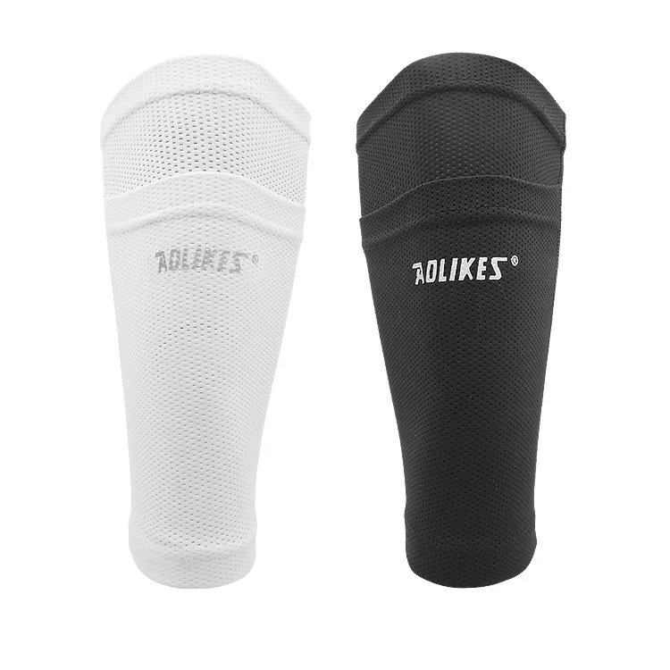 Football socks and shin pads Clearance