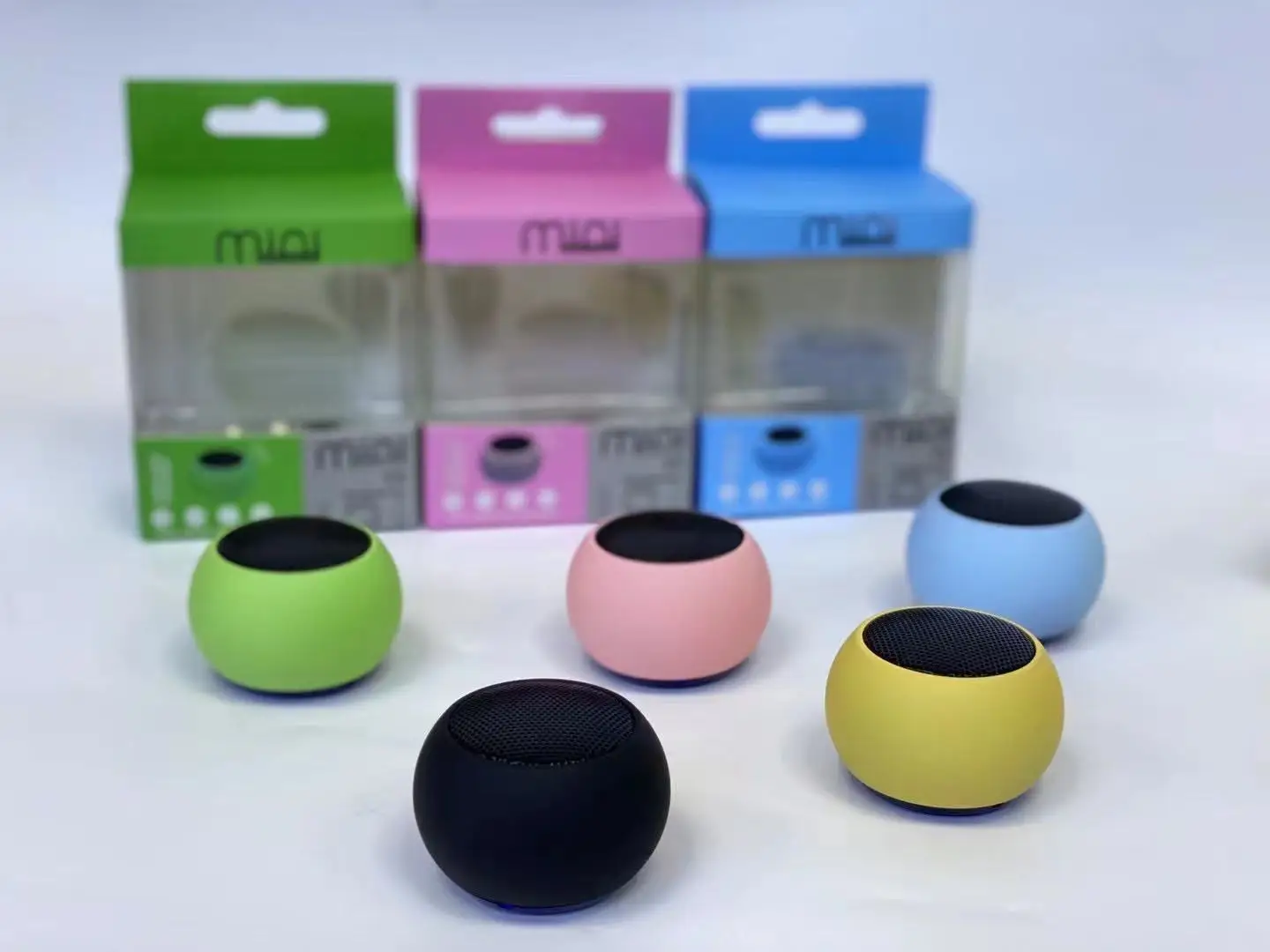 Portable M3  Macarons Colorful Wireless Speakers Radio Subwoofer Round Small Steel Cannon Blue Tooth 3D Mini Tws Speaker