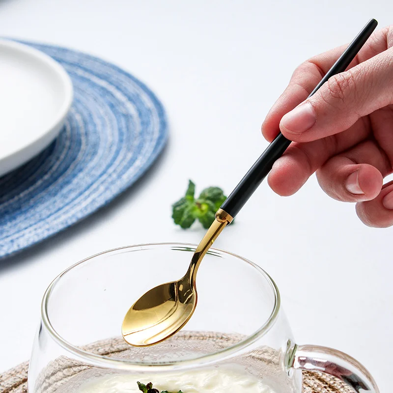 High Quality Stainless Steel Reusable Titanium Gold Plated Matte Gold Restaurant Copper Cutlery Set for Wedding