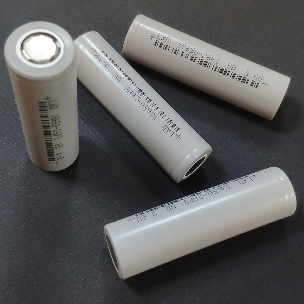 Rechargable 18650 Chargers Battery Cell 2600mAh 3.7V Lithium Li-Ion Rechargeable Lithium Battery