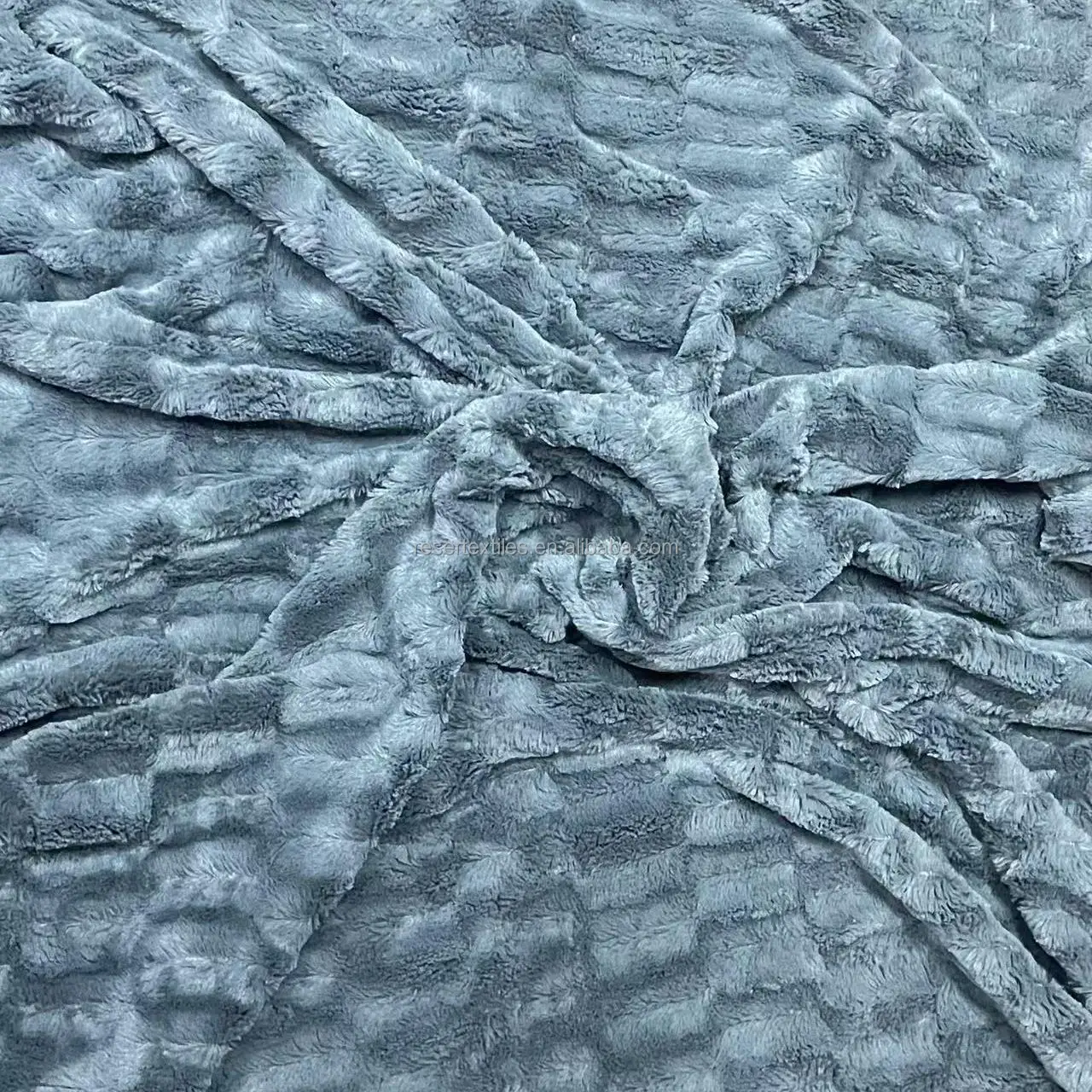 Solid Fluffy Soft Modern Knitted 100% Polyester Winter Fleece Throw Blanket Anti-Dust Mite Machine Washable Long Hair Cozy Fuzzy