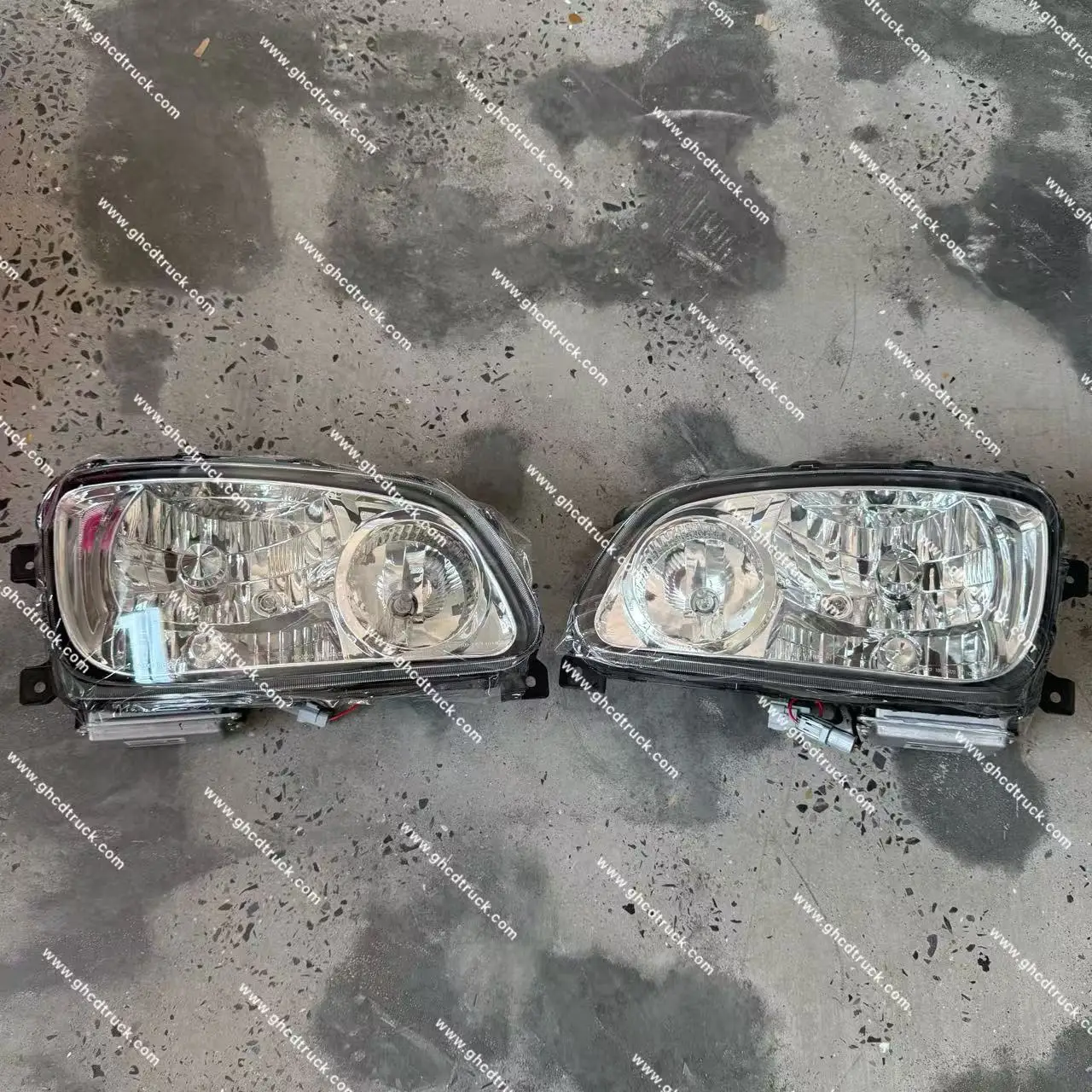 product ghcd high quality control head lamp lh rh for hino mega for mega 500 truck spare body parts-0