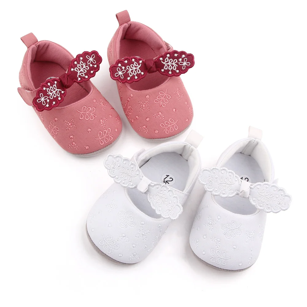 New Arrival Baby Girl Princess Shoes Beautiful Embroidery Bow-knot Soft Sole Baby Toddler Shoes supplier