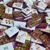 160 tuiles de mahjong violet foncé.