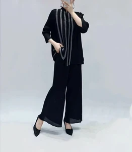 Women's Large-Sized Striped Design Buttoned Relaxed Casual Miyake Pleated Suit Loose Summer Chiffon Embroidered Lace Long Tassel