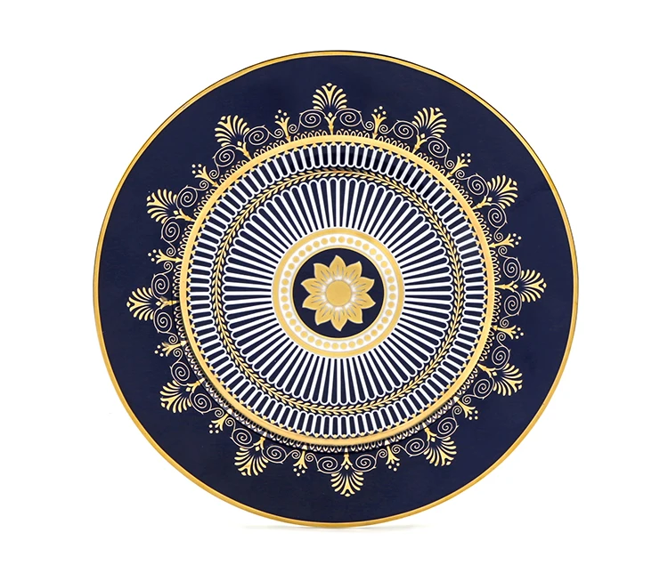 Luxury New Custom Tableware Party Decoration Bone China Dinnerware Porcelain Ceramic Dishes Plates Set Christmas Plate