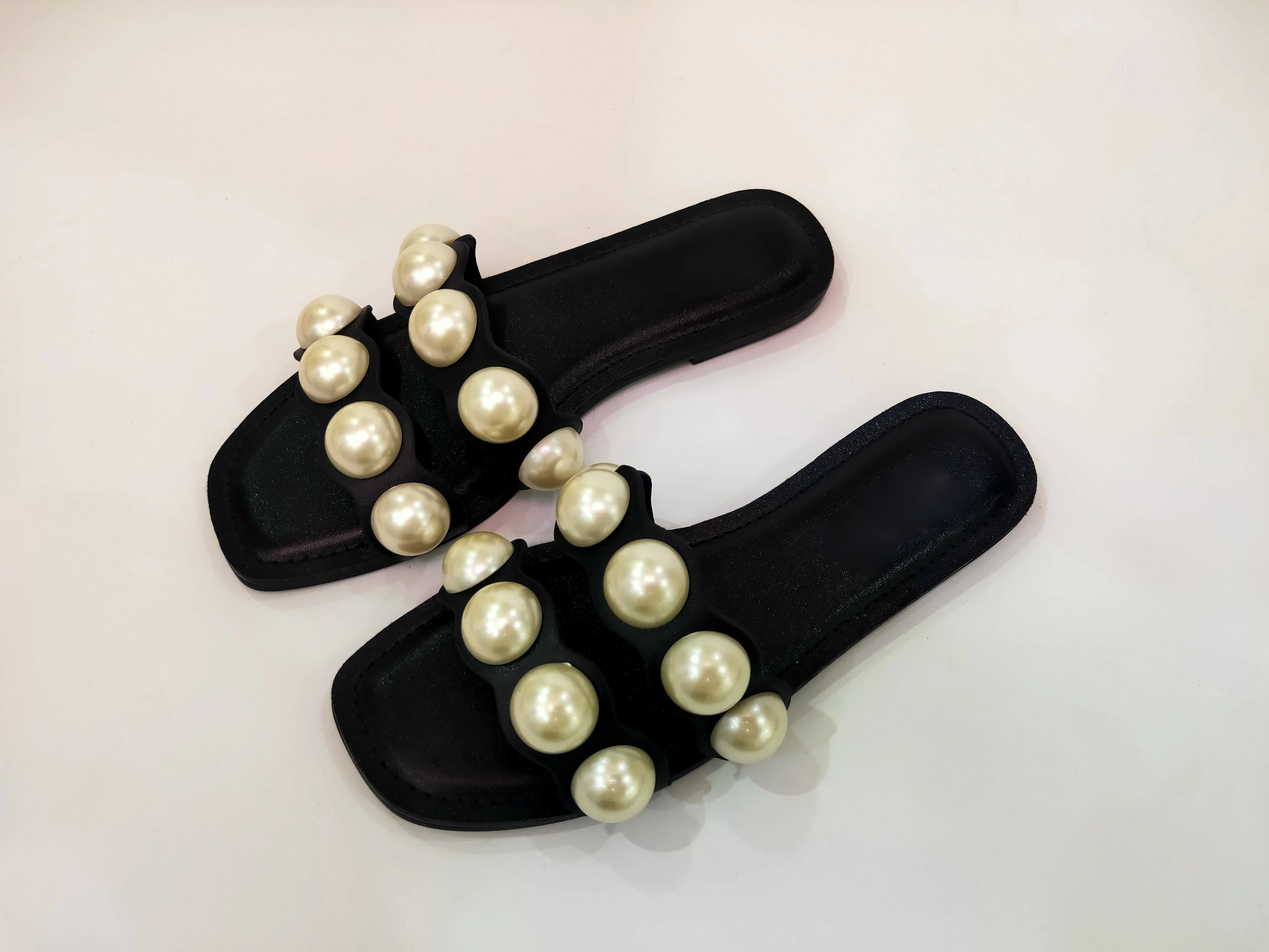 DEleventh Z-4959 Women High Quality Slides Pearls Decoration Beach Outdoor  Black Flats Loafers Stock Casual Women slippers