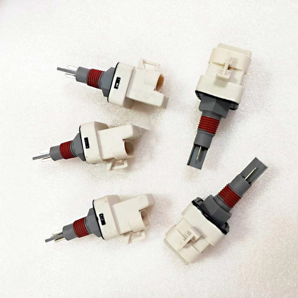 4928568 2872769 2872768 4383933カミンズセンサー液面用