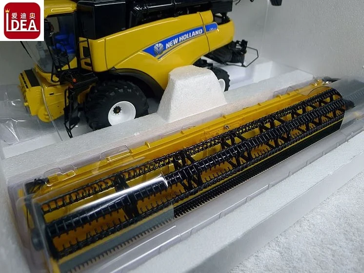 New Custom 1:50 Scale Reaper Binder Diecast Toys Small Combine Harvester OEM