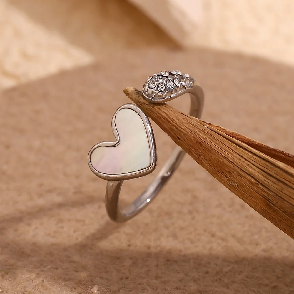 Dreamshow Shell Jewelry Heart Zircon Snake Ring 18k Gold Plated
