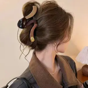 Temperament Grabbing Clip Super Large Hair Volume New Simple Hair Clip Back of the Head Shark Flat Cartoon Headdress